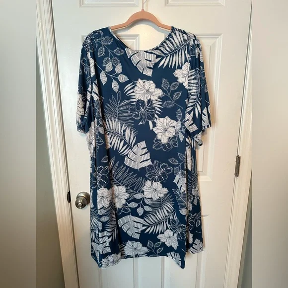 Navy Tropical Dress - Picture 4 of 4